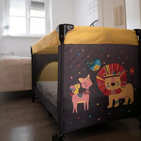 公寓 Cozy 2-room Apt, Parking Nearby *